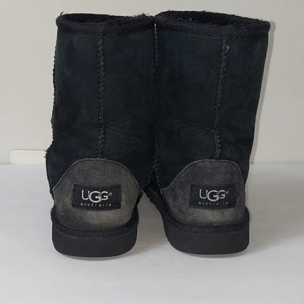 UGG Classic Short Black Boots Sz 2